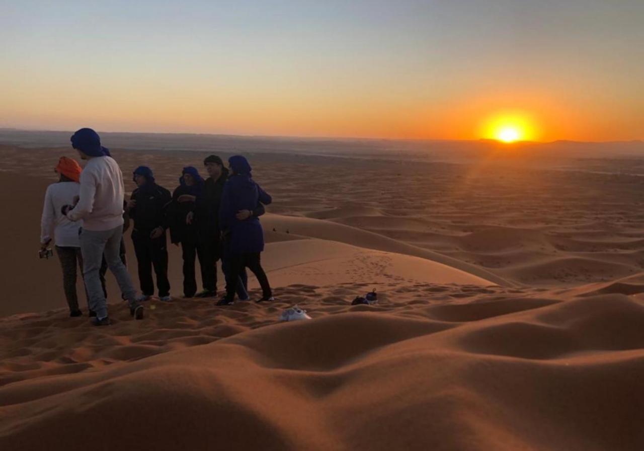 Отель Fabulous Desert Camp Мерзуга Экстерьер фото