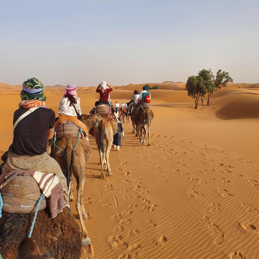 Отель Fabulous Desert Camp Мерзуга Экстерьер фото